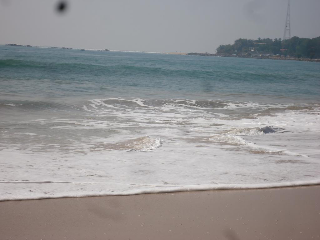 Chithra Homestay Tangalle Exterior foto